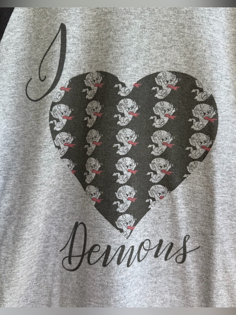 🍒💣 Vintage I love demons hot stuff devil raglan style t-shirt